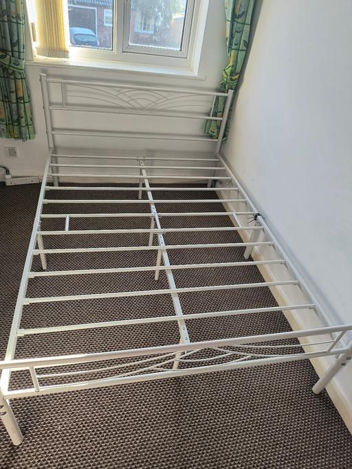 Buy & Sell Leicestershire Oadby and Wigston - Photos for Standard Double metal bed