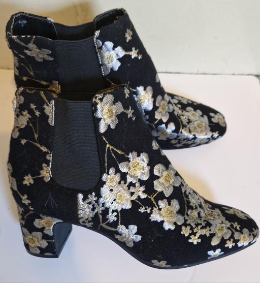 Buy & Sell South East London Plumstead - South East London - Photos for Anne Klein Women's GORGIA Fabric Ankle Boot