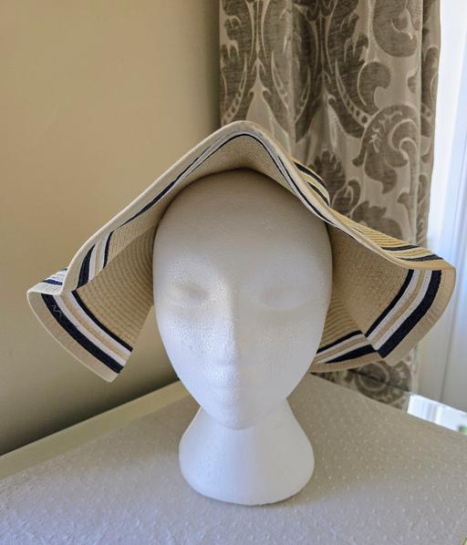 Buy & Sell Essex Tendring - Photos for Fold Away Sun Hat