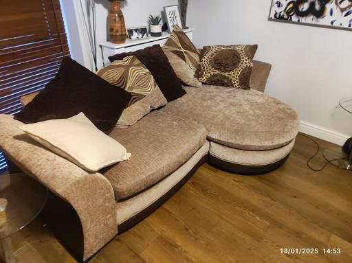 Buy & Sell Essex Thurrock - Essex - Photos for 3 seater sofa