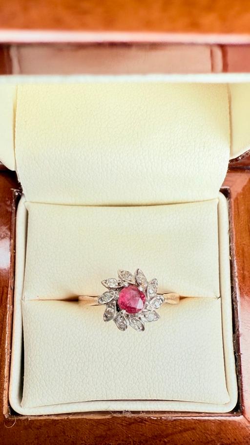 Buy & Sell North West London Harrow on the Hill - North West London - Photos for Vintage Ruby and Diamond 9ct Gold Ring