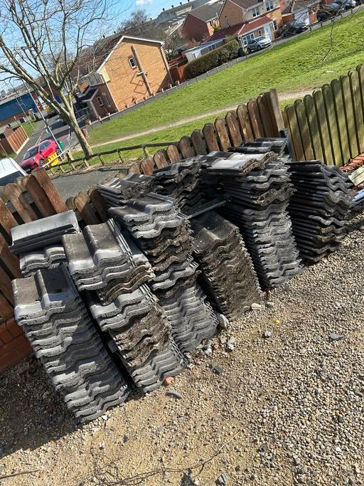 Buy & Sell West Midlands Sandwell - Photos for Roof tiles
