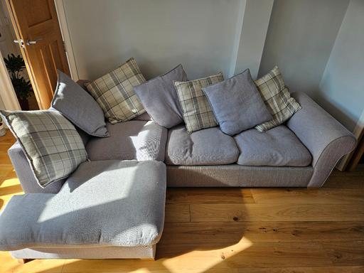 Buy & Sell Kent Sevenoaks - Photos for Grey Fabric Sofa, including of 7 pillows