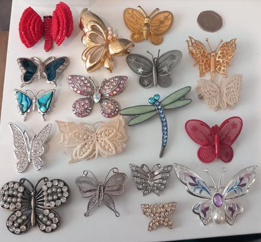 Buy & Sell Merseyside Saint Helens - Photos for Collection of 18 butterfly brooches