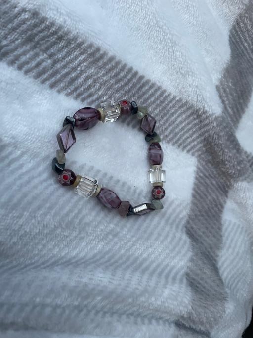 Buy & Sell North Northamptonshire Kettering - NN15 - Photos for Elasticated bead bracelet purple