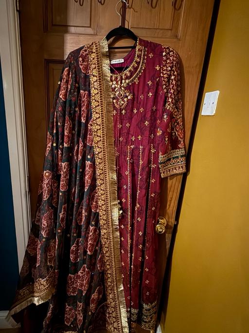 Buy & Sell North West London Queensbury - Harrow - Photos for Baroque Designer Outfit