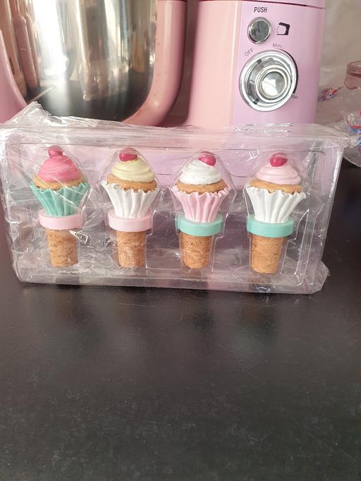 Buy & Sell West Midlands Dudley - Photos for novelty cupcake bottle stopper set NEW