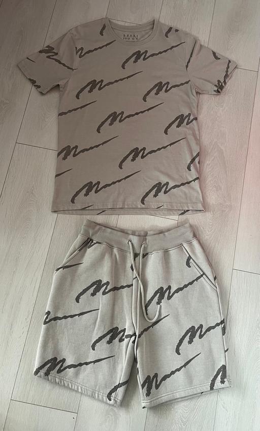 Buy & Sell South East London Albany Park - DA5 - Photos for Boohoo beige shorts set