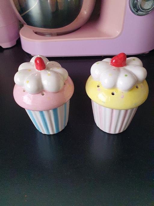 Buy & Sell West Midlands Dudley - Photos for novelty cupcakes set x 2 NEW