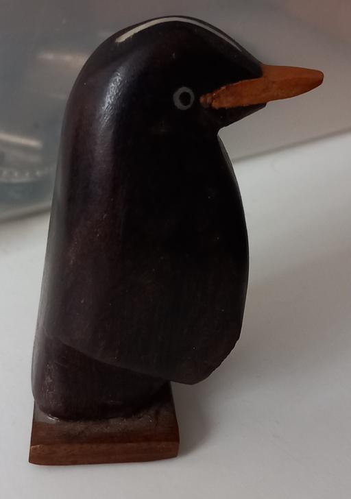 Buy & Sell Merseyside Saint Helens - Photos for vintage hand carved penguin figure