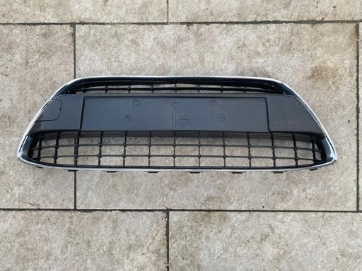 Vehicles South West London Richmond upon Thames - Photos for Ford fiesta front grill