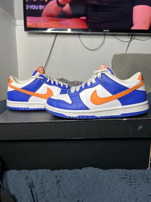 Buy & Sell Tyne and Wear Newcastle upon Tyne - Photos for Nike junior dunks low orange and blue