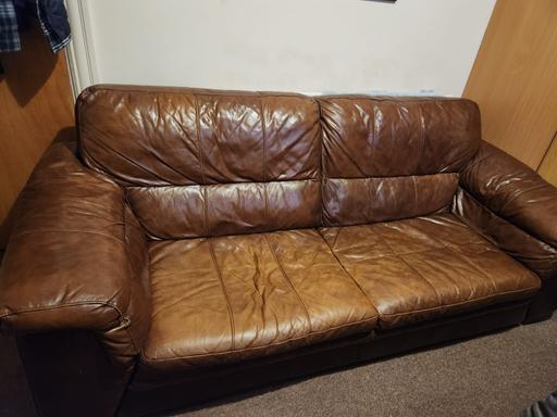 Buy & Sell West London Hillingdon - Photos for 3-In-1 Very Neat Leather Sofa + 1 Single Sofa