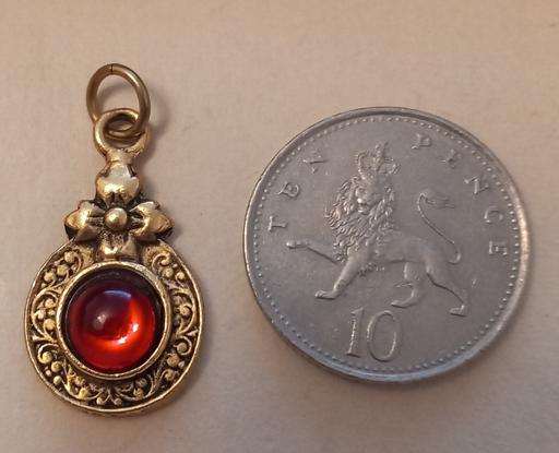 Buy & Sell Thatto Heath Saint Helens - Photos for vintage gold plated ruby crystal pendant