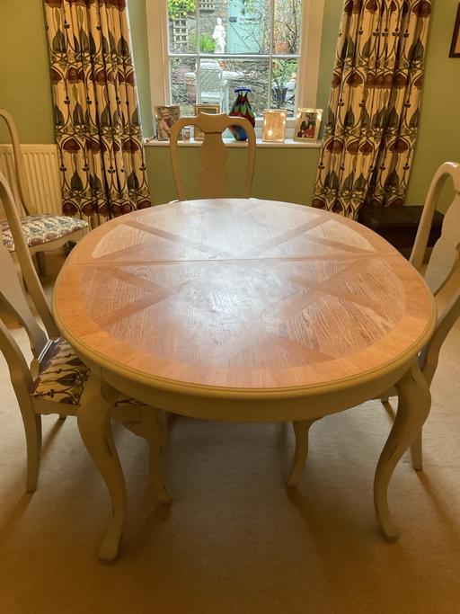 Buy & Sell Somerset North Somerset - Photos for Dining table and six chairs