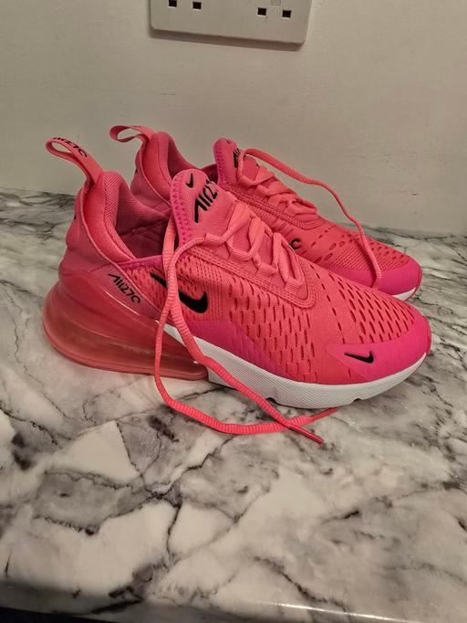 Buy & Sell West Yorkshire Leeds - Photos for Ladies Nike 270s in Hyper Pink Size 4