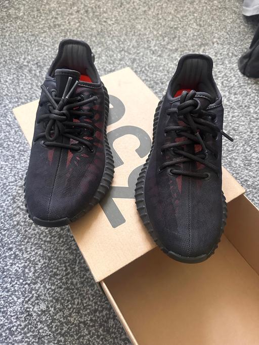 Buy & Sell Huyton Knowsley - Photos for Yeezy boost 350