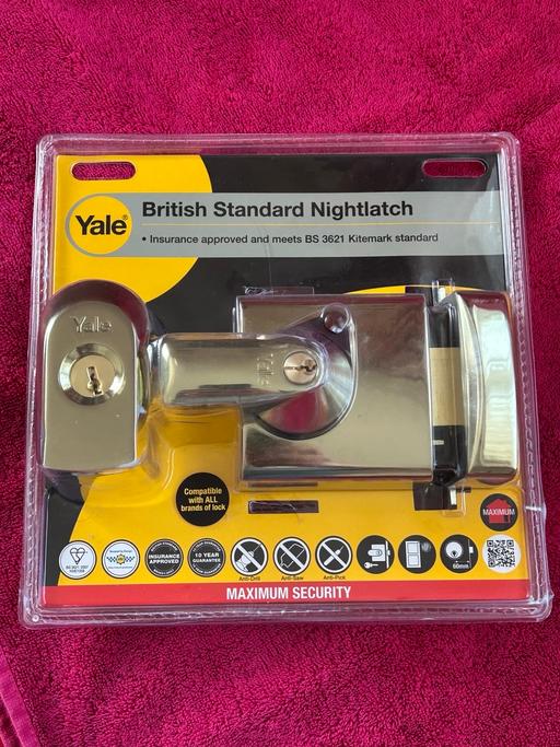 Buy & Sell North London Finsbury Park - North London - Photos for Yale British Standard Nightlatch BS 3621 NEW