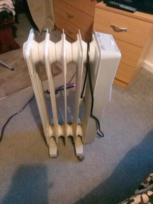 Buy & Sell West Midlands Sandwell - Photos for Oil Filled Radiator