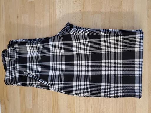 Buy & Sell North Northamptonshire Wellingborough - North Northamptonshire - Photos for Trousers Zara Basics size 8