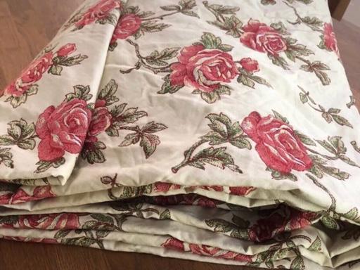 Buy & Sell Isle of Wight Guernsey - Photos for Stunning fabric 11.5 Mtrs curt/upholstery 