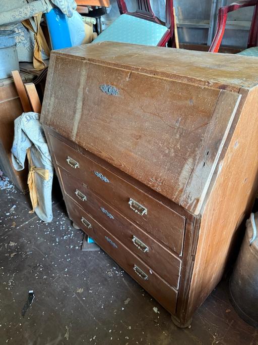 Buy & Sell Kent Swale - Photos for Heavy solid wood bureau