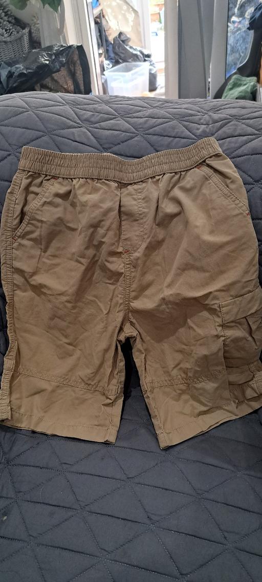 Buy & Sell West Midlands Birmingham - Photos for Mountain Warehouse shorts