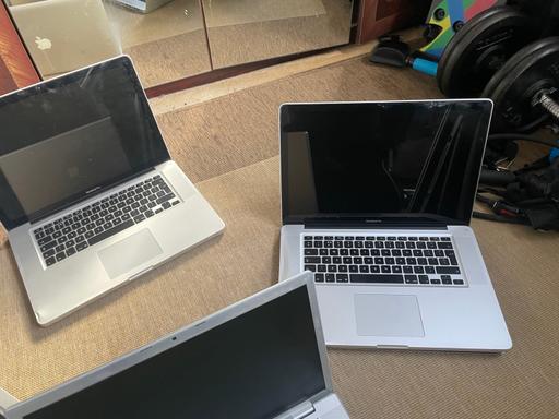 Buy & Sell East London Newbury Park - East London - Photos for 4 X Apple Macbook Laptops Faulty