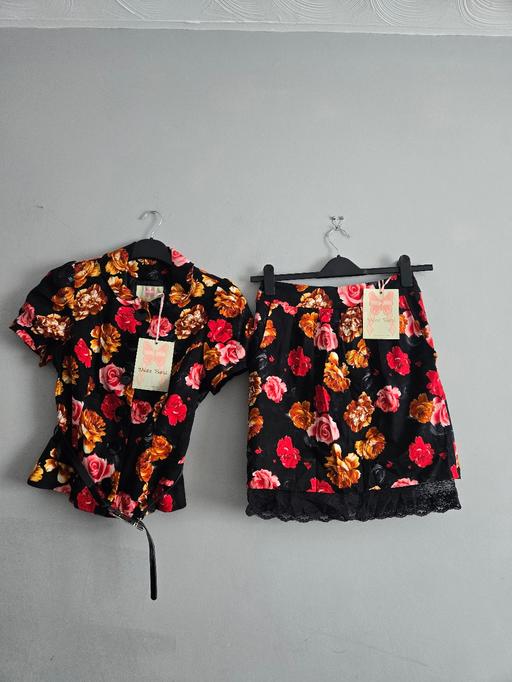 Buy & Sell Suffolk Ipswich - Photos for Ladies Real floral skirt and Blouse