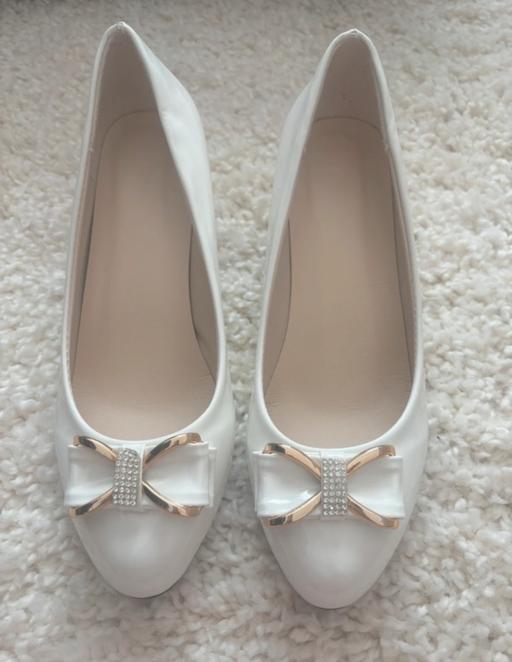 Buy & Sell South East London Croydon - Photos for Brand New Mary Jane Chunky White Heels