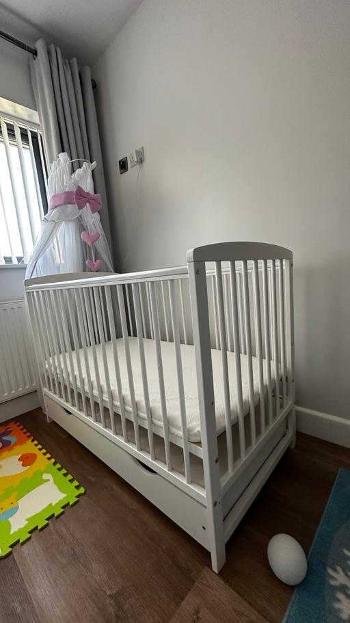 Buy & Sell West Midlands Wolverhampton - Photos for Wooden Baby Cot Bed 120x60cm