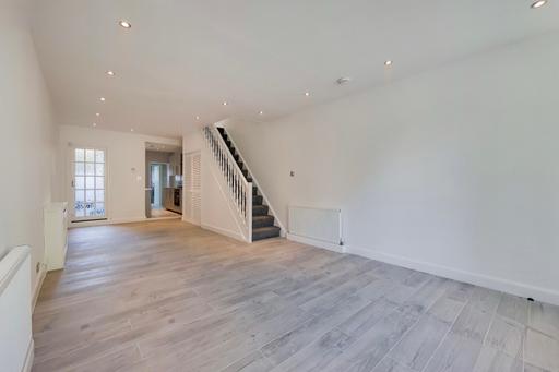 Residential Property North London Stoke Newington - North London - Photos for Three bedroom, 2 bath house to let in Penge