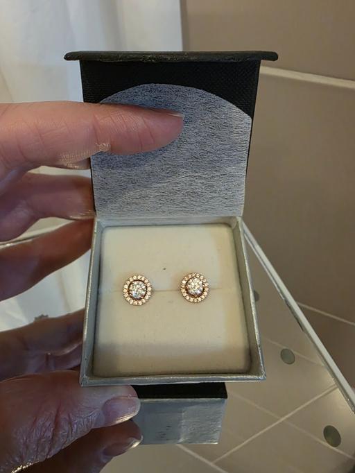 Buy & Sell South East London Southend - South East London - Photos for earrings beautiful