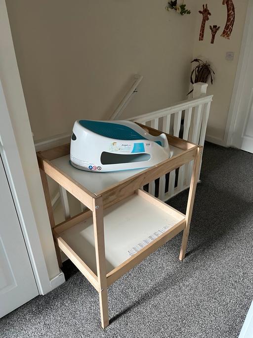 Buy & Sell Staffordshire Cannock Chase - Photos for Changing table and bath seat