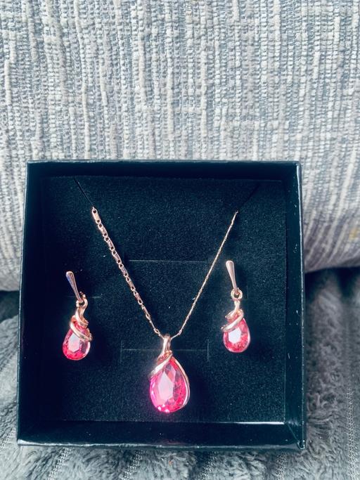 Buy & Sell South West London Norbury - South West London - Photos for Necklace and earrings set