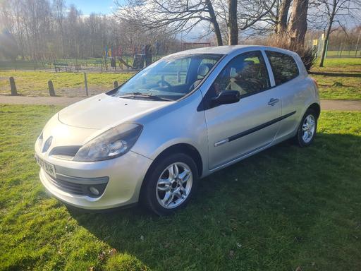 Vehicles Staffordshire South Staffordshire - Photos for Renault clio 1.2 LOW MILES 60K ONLY