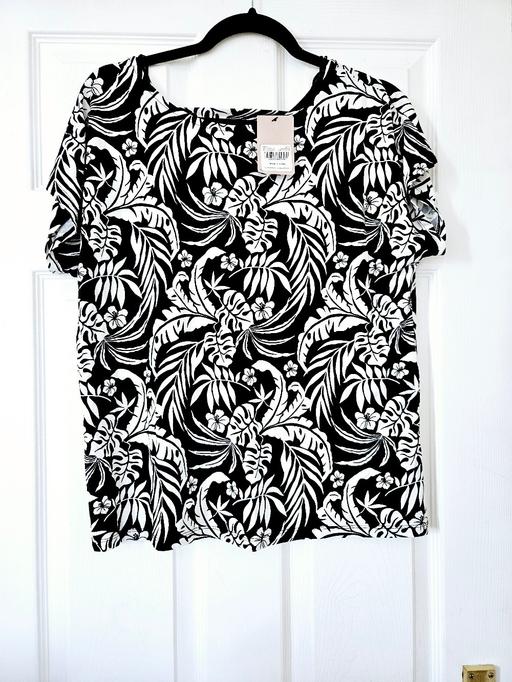 Buy & Sell South Yorkshire Doncaster - Photos for Top, generous stretchy size 14..NEW