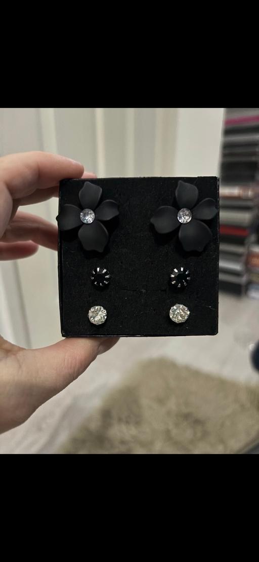 Buy & Sell South West London Norbury - South West London - Photos for Set of 3 earrings