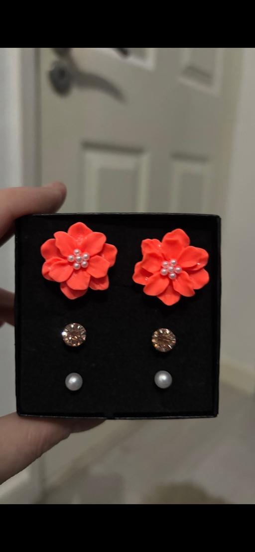 Buy & Sell South West London Norbury - South West London - Photos for Set of 3 earrings