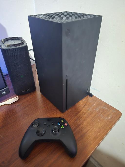 Buy & Sell North London - Photos for Xbox series x bundle