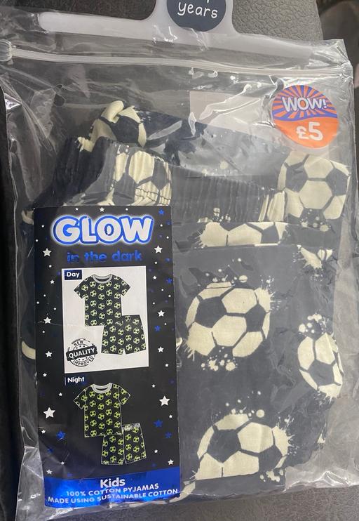 Buy & Sell Yardley Birmingham - Photos for Glow in the dark boys pyjamas size 3/4 years