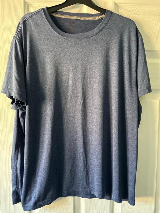 Buy & Sell West Midlands Sandwell - Photos for T.Shirt size XL