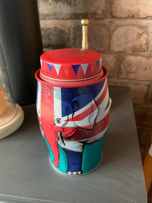 Buy & Sell West Midlands Sandwell - Photos for Elephant tin buyer collect