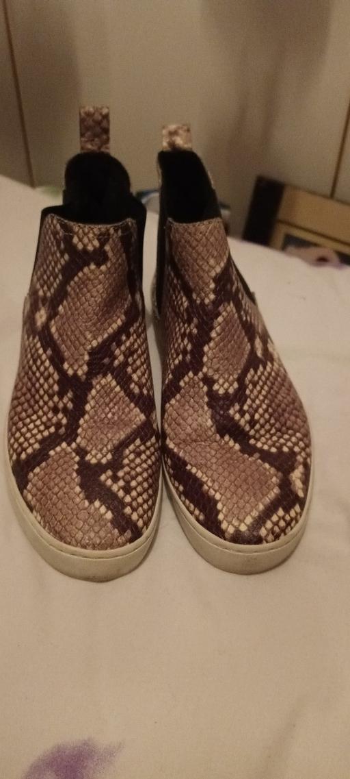 Buy & Sell West Midlands Birmingham - Photos for michael kours c9asual snake print boot