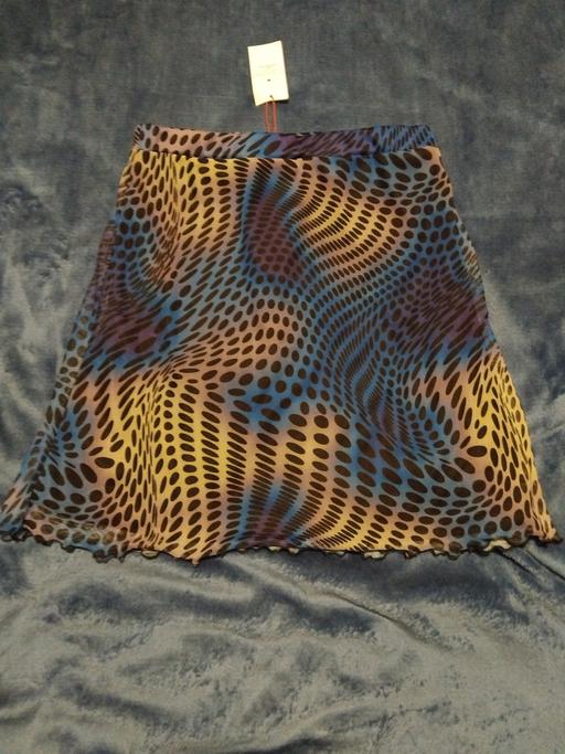 Buy & Sell West Midlands Wolverhampton - Photos for New Skirt 16Y