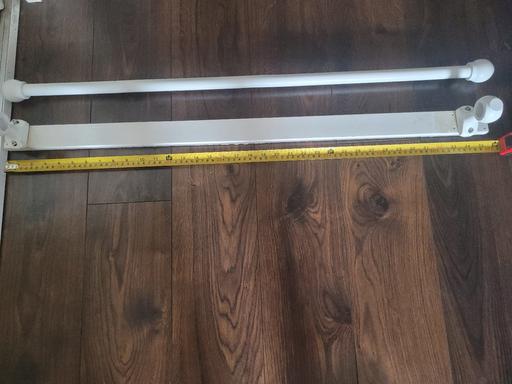 Buy & Sell North London Finsbury Park - North London - Photos for 3ft curtain pole.