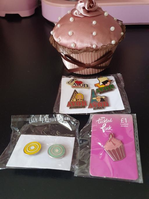 Buy & Sell Upper Gornal Dudley - Photos for vintage Avon badges & trinket box