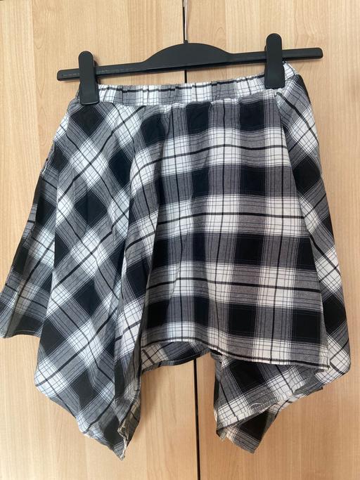 Buy & Sell Halesowen Dudley - Photos for Girls handkerchief skirt and 10-11