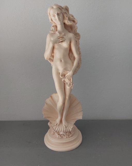 Buy & Sell Kent Thanet - Photos for VENUS STATUE