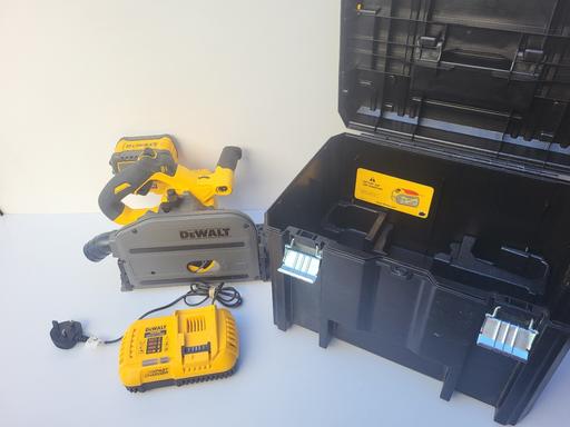 Buy & Sell West Midlands Sandwell - Photos for Dewalt DCS520 54v XR Plunge Saw 1x6.0ah